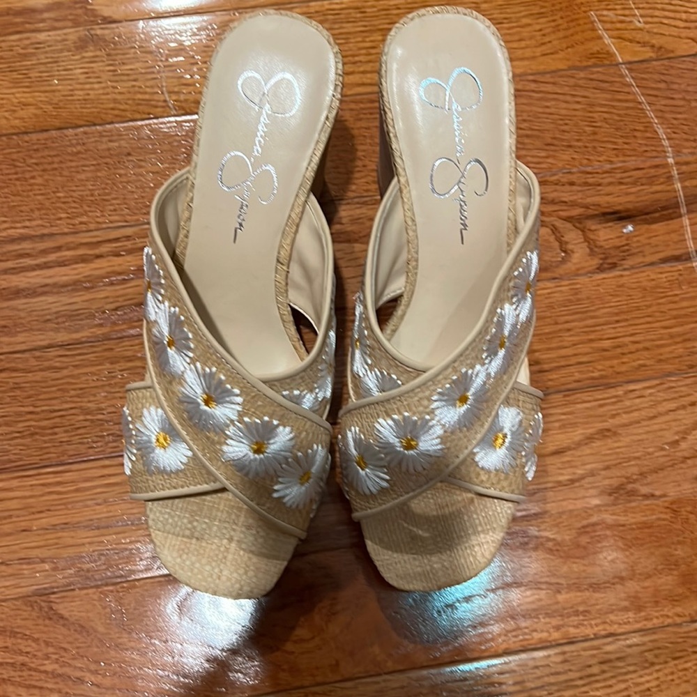 Jessica Simpson sandals size 8, brand new